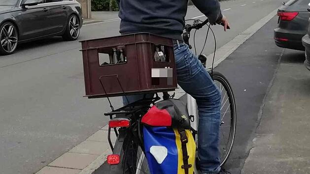Wer Fahrrad f&auml;hrt und dabei zu viel Alkohol trinkt, l&auml;uft Gefahr, den Autof&uuml;hrerschein zu verlieren.  Symbolbild: Katrin Geyer