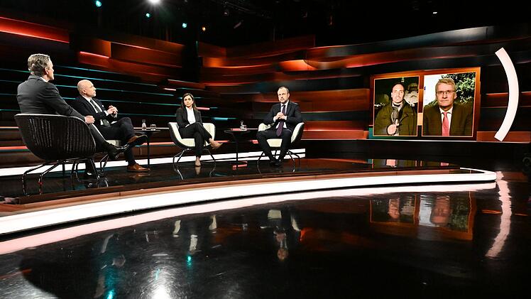 Bei Markus Lanz diskutierten am Dienstag (von links) Alexander Hoffmann, Diba Mirzaei, Peter Neumann, Ibrahim Naber und Elmar Theve&szlig;en.