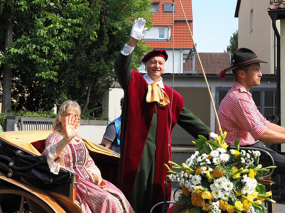 Großer historischer Festzug durch Bad Kissingen!