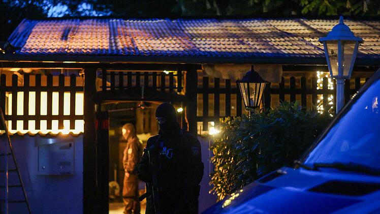 1.200 Polizisten bei Razzia gegen "Hells Angels" im Einsatz