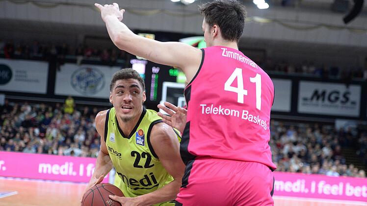 Reid Travis gegen Stephan Zimmerman Nr 41