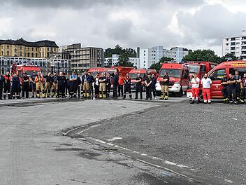 Bayreuth: Oberfr&auml;nkische Einsatzkr&auml;fte fahren zu Hochwasser Eins&auml;tzen