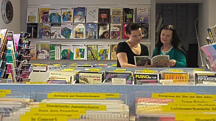 Songbooks für jeden Geschmack runden das Angebot im Musikgeschäft Geiger ab. Fotos: Sonja Adam
