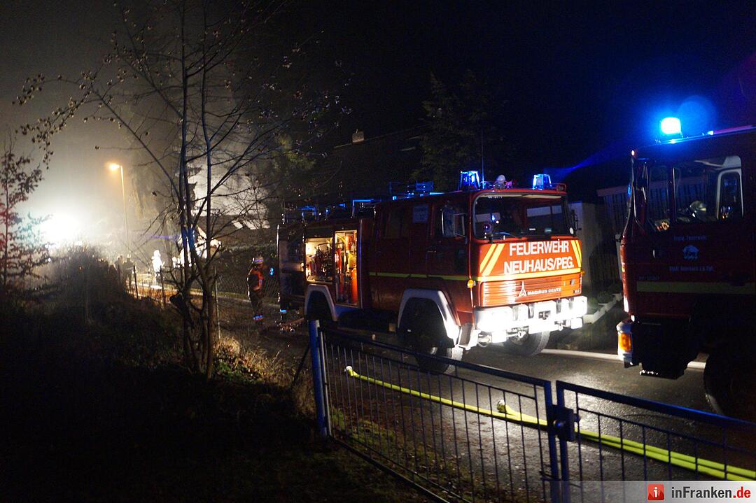 Auto samt Garage ausgebrannt