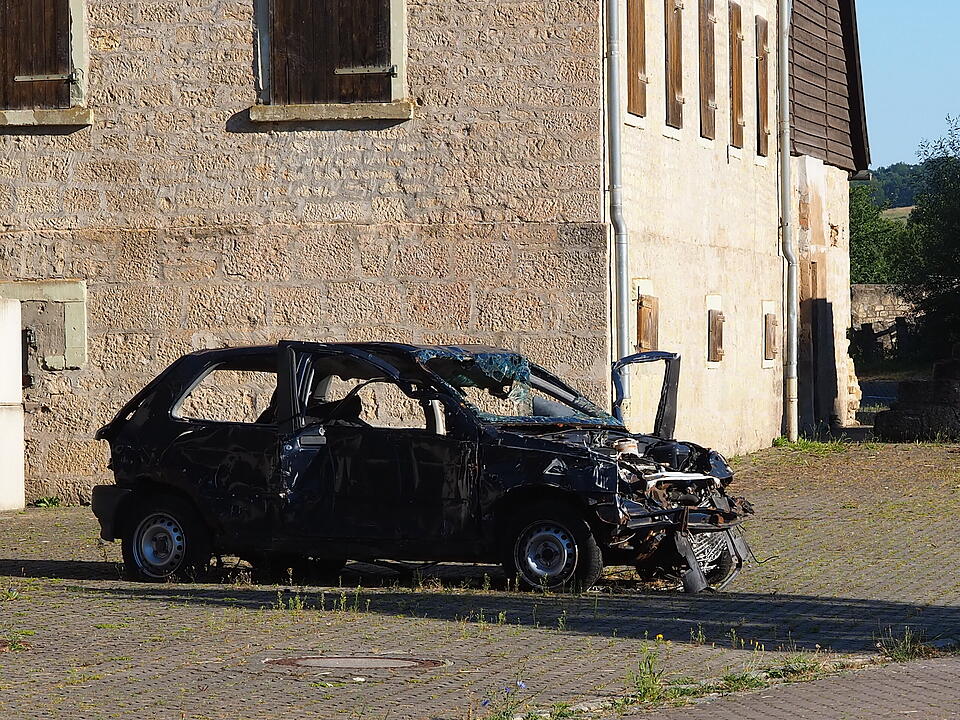 Das verlassene Dorf Bonnland darf bei einer Wanderung durch den Truppenübungsplatz Hammelburg nicht fehlen. Foto: Jürgen Schmitt