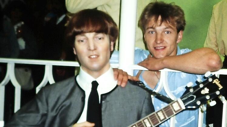 1988 traf Bernd Meusel sein Idol John Lennon in London, allerdings „nur“ im Wachfigurenkabinett von Madame Tussaud.