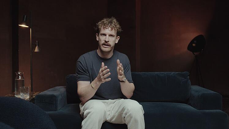 Psychologe Lukas Klaschinski kl&auml;rt &uuml;ber die beruflichen Entscheidungen junger Menschen auf.