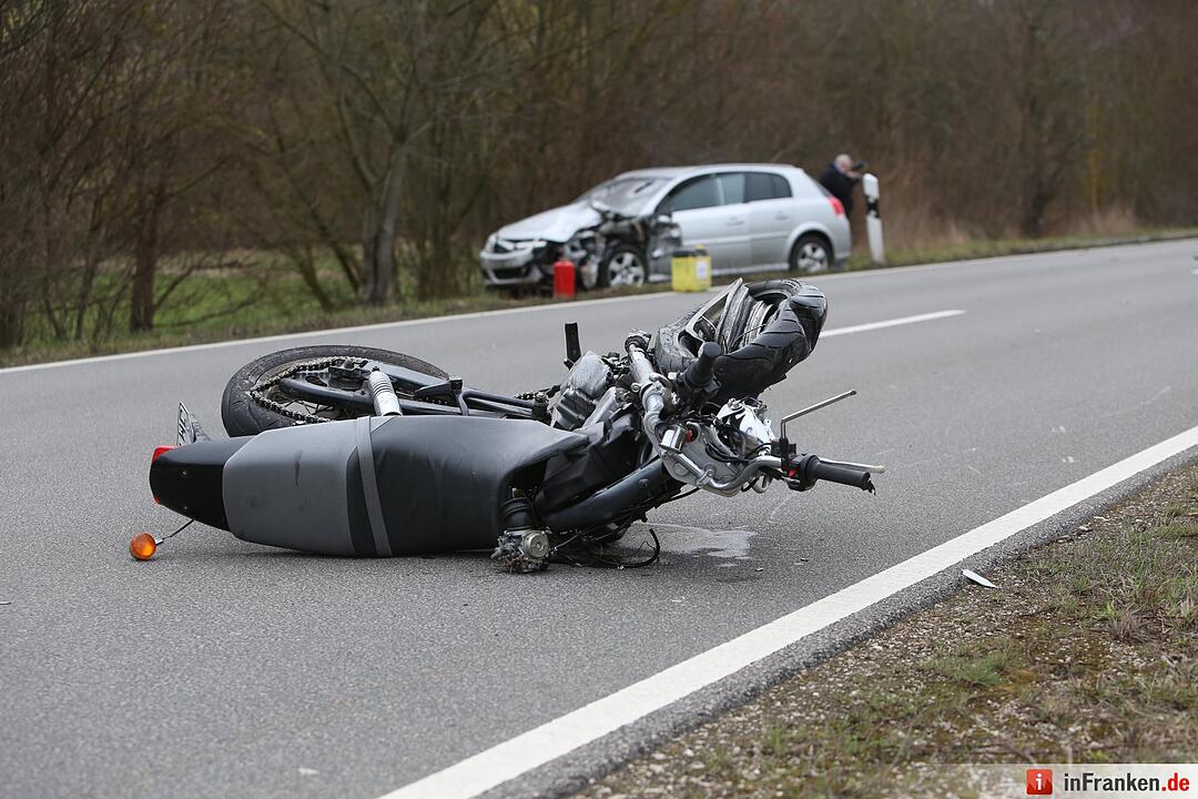 Trauriger Frühlingsanfang: 16-Jähriger Motorradfahrer tödlich verunglückt