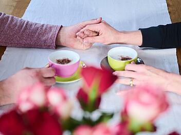 Valentinstag: Wie Liebe unser Gehirn auf den Kopf stellt