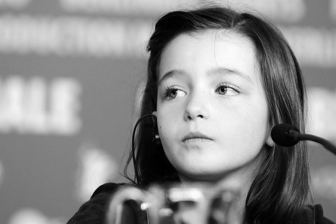 Sophie Nyweide: 08. Juli 2000 - 23. April 2025 Sophie Nyweide: 08. Juli 2000 - 23. April 2025