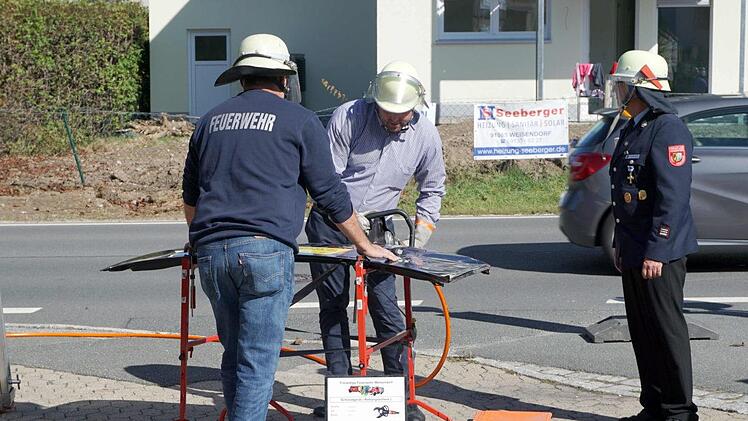 Die Weisendorfer Feuerwehr hatte ihre Türen geöffnet.    Foto: Richard Sänger