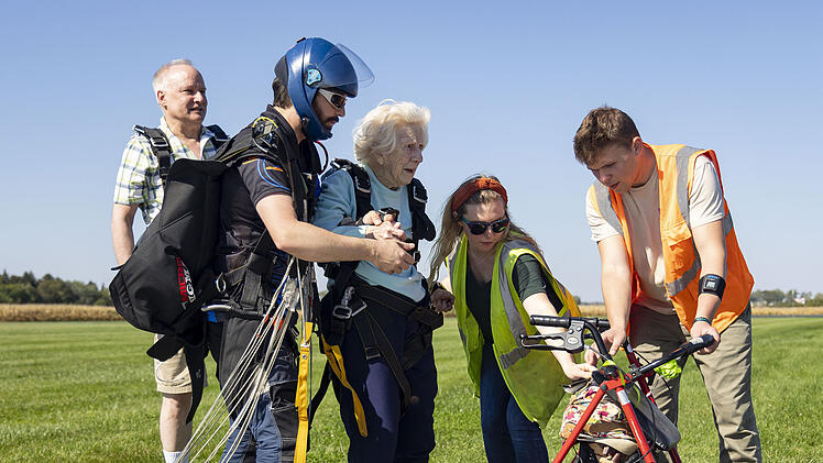 104-J&auml;hrige nur Tage nach Fallschirm-Weltrekord gestorben
