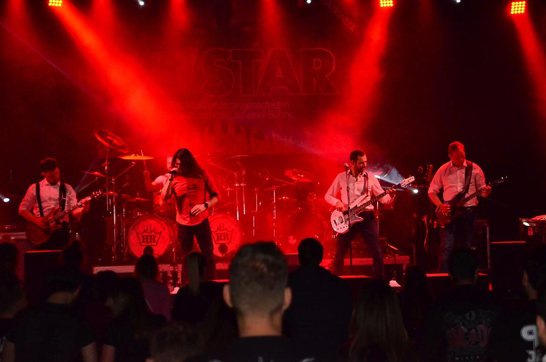 Mit ALLSTAR live auf der B&uuml;hne und Ph&auml;t J&auml;nnys H&ouml;use als Vorband!