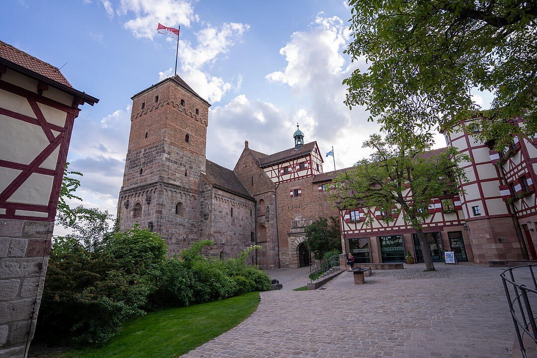 Nürnberg erstrahlte in BLAU.