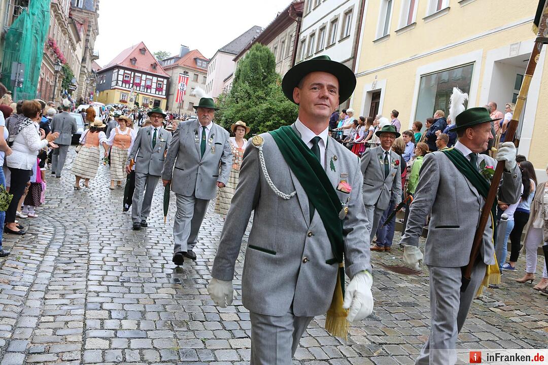 Kronacher Freischießen: Schützenauszug