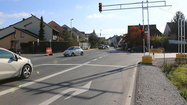 In Kersbach (von Forchheim kommend) gibt es nun eine Abbiegespur. Foto: Barbara Herbst