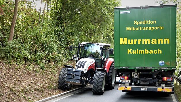 Die Engstelle bei F&ouml;lschnitz will der Gemeinderat K&ouml;dnitz beseitigen lassen, ein weiterer Ausbau der Staatsstra&szlig;e Richtung Kauerndorf ist derzeit aber kein Thema mehr. Foto: Archiv/Jochen N&uuml;tzel