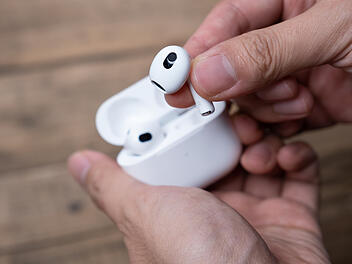 AirPods, Apple, Kopfhöhrer