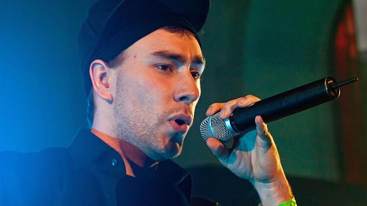 Marco Illein als Solist in "Der Himmel soll warten"