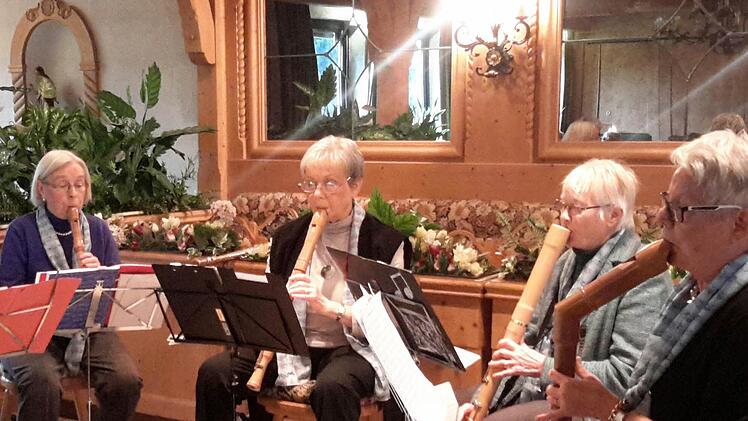 Die Flötengruppe "Andantino" sorgte für den musikalischen Rahmen beim besinnlichen Nachmittag des Ortsverbandes Bad Brückenau der Senioren-Union. Foto: Rolf Pralle