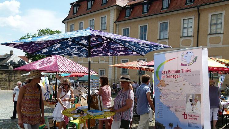 Am Weltkirche-Stand gab es Infos und Aktionen rund um die Senegalpartnerschaft.