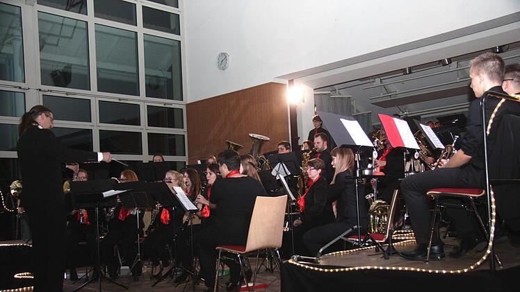 Matthias Uri mit dem Hauptorchester