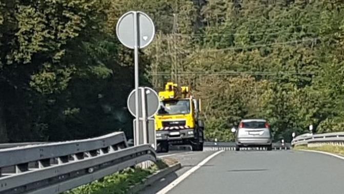 Die Brücke über die B 289 ist seit Freitag wieder befahrbar. Foto: Alexander Hartmann