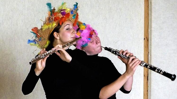 Shantala Valentin (Flöte, links) und Carolina Nees (Oboe) bilden das Duo Papagena.  Foto: Christian ZieglerShantala Valentin (Flöte, links) und Carolina Nees (Oboe) bilden das Duo Papagena.  Foto: Christian Ziegler