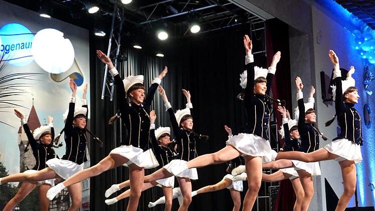 Die erste Prunksitzung des KCH bot für jeden Geschmack etwas.   Foto: Richard Sänger