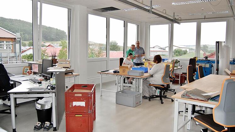 Nagelneue Arbeitsräume warten im RAW-Gebäude für psychisch behinderte Menschen auf ihre Inbetriebnahme. Foto: Sigismund von Dobschütz