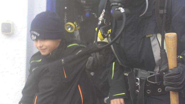 Personenrettung  Foto: Jörg Geyer