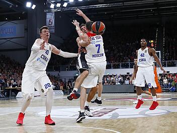 Brose Bamberg empf&auml;ngt am 7. Dezember zu Hause CSKA Moskau. Bei uns k&ouml;nnen Sie VIP-Karten f&uuml;r das Top-Spiel gewinnen! Foto: &copy; Daniel L&ouml;b / Loeb