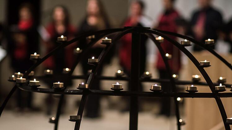Zahlreiche Zuhörer erlebten das Gedenkkonzert für den vor einem Jahr verstorbenen Sängerkreis-Vorsitzenden Günter Freitag in der Coburger Morizkirche. Gestaltet wurde es vom Kammerchor "Ziemlich beste Stimmen" unter der Leitung von Carolin Heckel.Foto: Jochen Berger