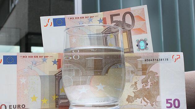 In Wonsees und einigen Thurnauer Ortsteilen m&uuml;ssen die B&uuml;rger mit h&ouml;heren Kosten f&uuml;rs Trinkwasser rechnen. Details sind allerdings noch immer nicht gekl&auml;rt.  Symbolbild: Archiv/J&uuml;rgen G&auml;rtner