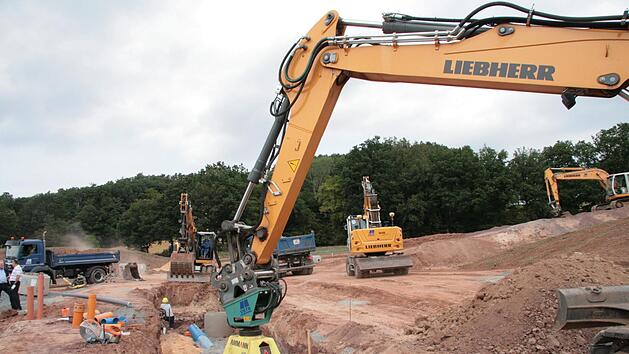Auf der Baustelle herrscht Hochbetrieb. Foto: J&uuml;rgen G&auml;rtner