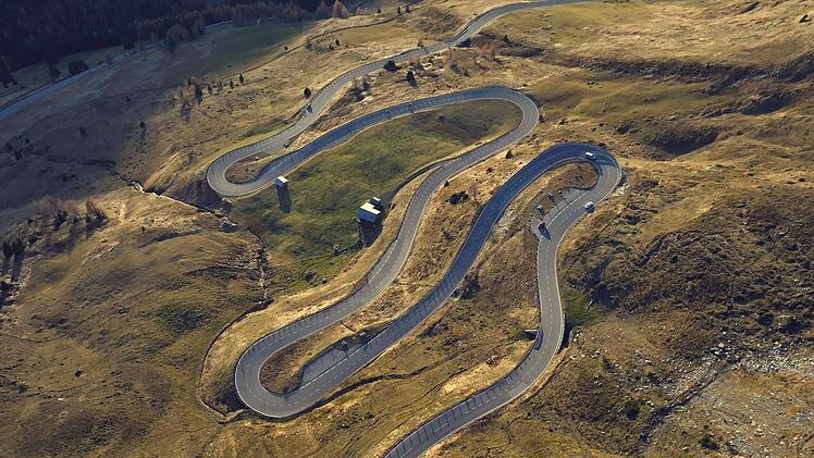 Endlose Serpentinen: Als ingenieurtechnische Meisterleistung gilt die Gro&szlig;glockner-Hochalpenstra&szlig;e.