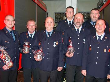 Ehrungen für treue Mitglieder (von links): Stephan Klinke, Wolfgang Spindler, Georg Merklein, Thomas Brosig, Peter Kasper, Norbert Pornschlegel, Vorsitzender Markus Hellmuth. Foto: Andreas Welz