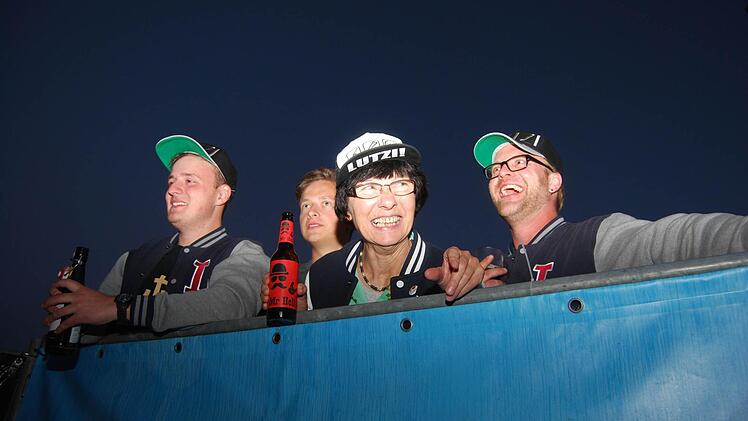 Beim Headliner "Emil Bulls" brachen im Publikum alle Dämme. Das Festival war gut besucht und die Bands waren heiß begehrt. Fotos: Nicole Oppelt