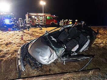 Trunkenheitsfahrerin verursacht schweren Unfall