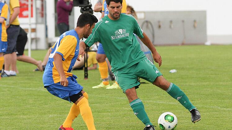 Im Achtelfinale unterlag der TSV Neudrossenfeld (rechts Felix Heil) dem SV Dornach.