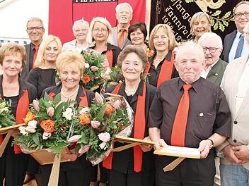 Die Geehrten des Gesangvereins Tannfeld Foto: Katharina Müller-Sanke