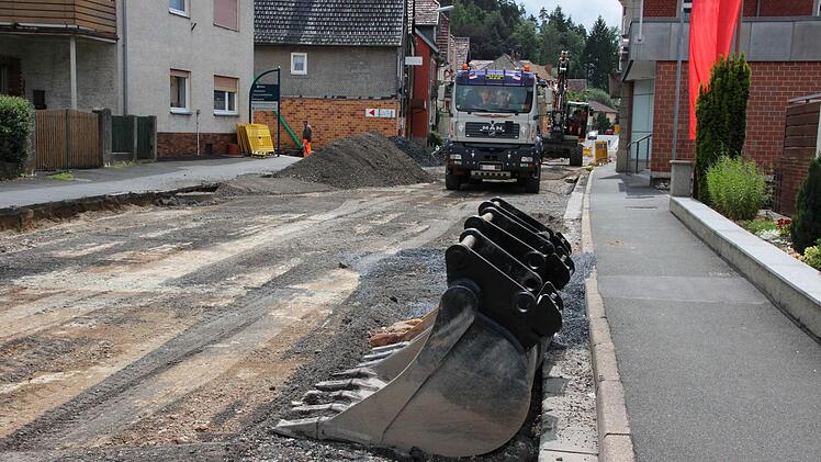 In der Ortsdurchfahrt von Mitwitz wird gebaut.  Foto: Friedwald Schedel