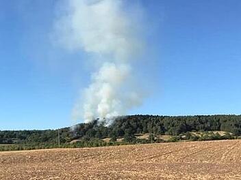 So hat der Waldbrand bei Staffelbach begonnen und  war von der A 70 aus zu erkennen. Foto: privat
