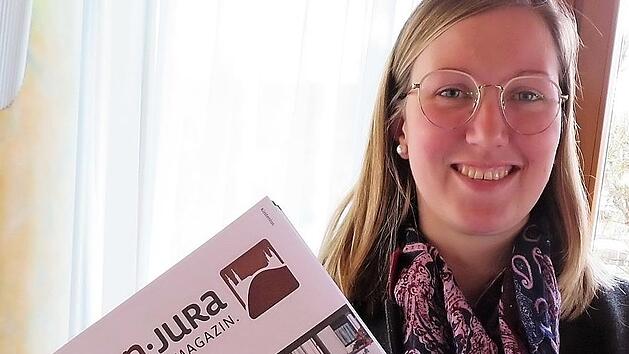 Bianca Faber mit der Sonderausgabe "Genuss": In diesem Heft sind mehr als 100 B&auml;cker, Brauer und Metzger sowie Anbieter hochwertiger Nahrungsmittel aufgelistet.