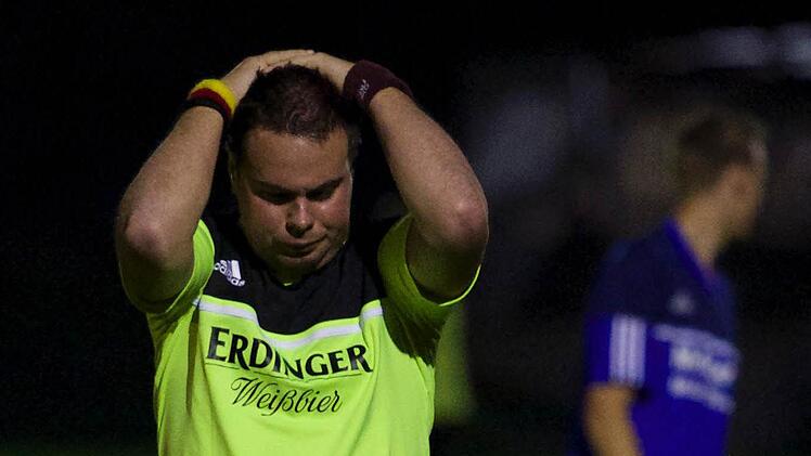 Das schmerzt: Christian Gabler von der SG Steinach II nach dem 2:3 gegen Sandberg/Waldberg II. Foto: Anand Anders