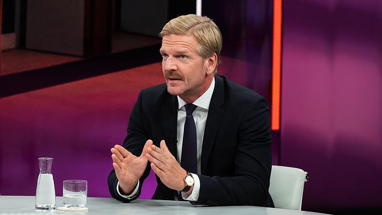 "Politico"-Journalist Gordon Repinski glaubt, dass die Kanzler-Debatte bei einem m&ouml;glichen CDU-Wahldebakel in Mecklenburg-Vorpommern nicht mehr aufzuhalten sei.