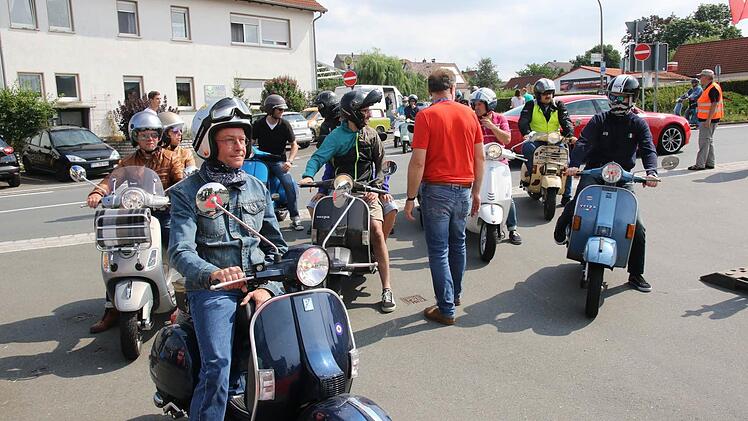 Vespa-Treffen im Itzgrund Foto: Michael Stelzner