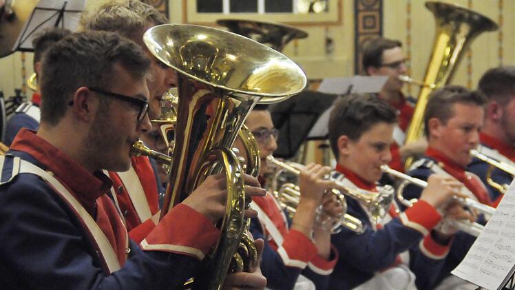 Mit einem bunten Strauß ansprechender Melodien rund um Frankenland und Burgenland zeigte das Jugendmusikkorps der Stadt Bad Kissingen, was sie mit der Partnerstadt in Österreich verbindet.