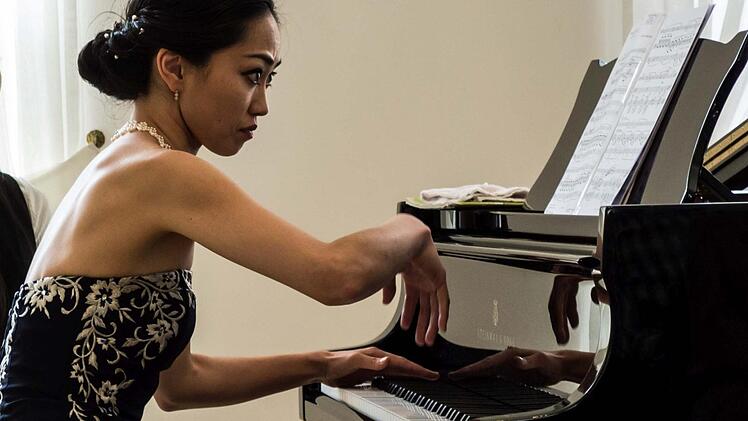 Kyoko Frank musizierte im "Haus des Gastes" in Bad Rodach.Foto: Jochen Berger