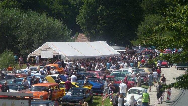 Auf dem Oldtimertreffen in Aufse&szlig; Foto: Horst Kr&auml;mer
